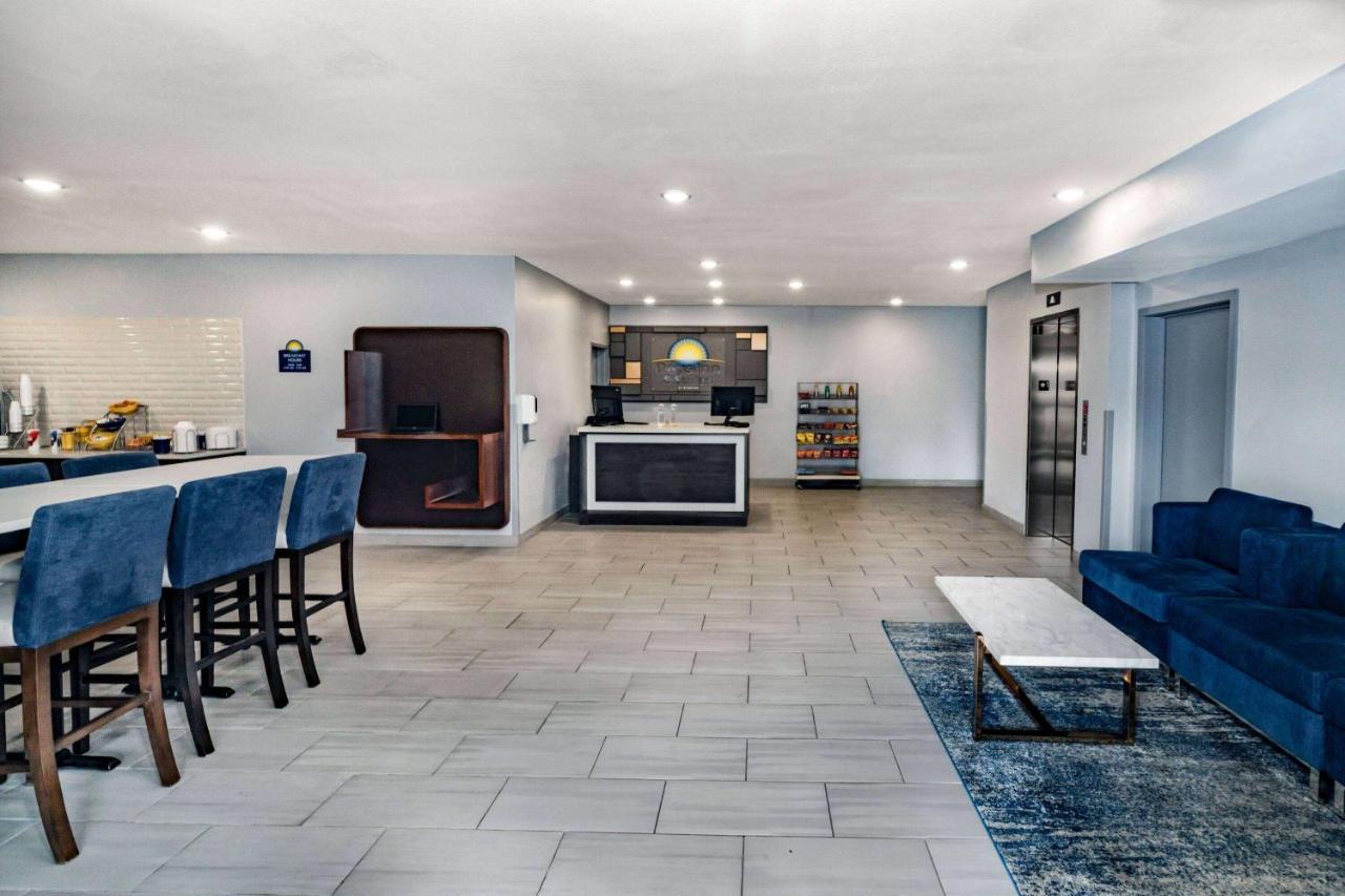 Days Inn & Suites By Wyndham Horn Lake - Memphis Graceland 外观 照片